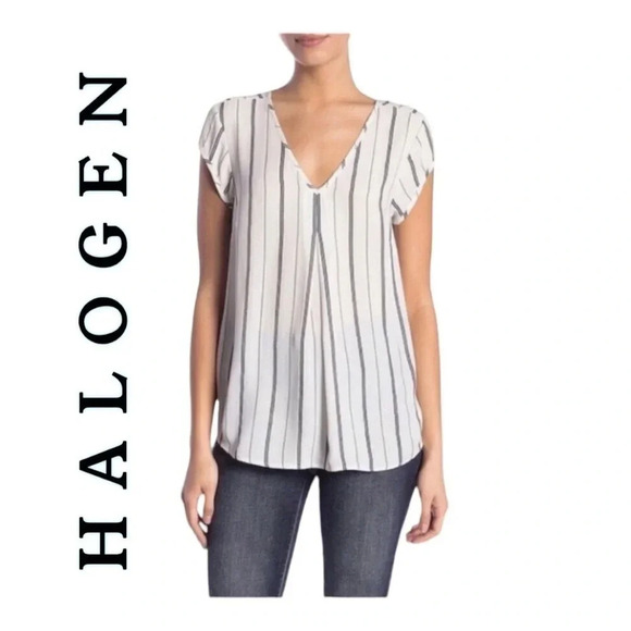0427W. HALOGEN‎ SHORT SLEEVE TOP STRIPES WHITE AND BLACK V NECKLINE AND BACK - Picture 1 of 10